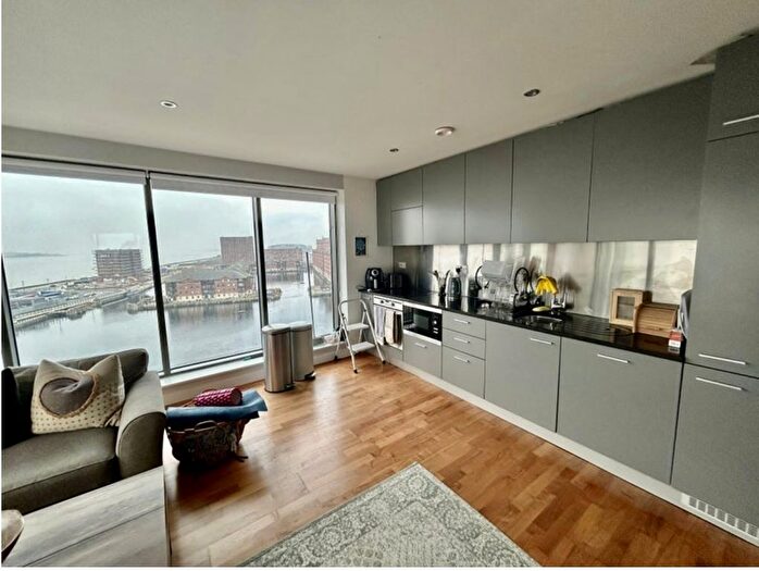 2 Bedroom Flat To Rent In William Jessop Way, Liverpool, L3