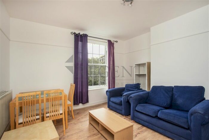 2 Bedroom Flat To Rent In Longridge House, Falmouth Road, SE1