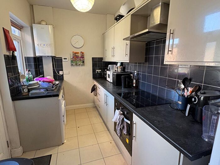 5 Bedroom House To Rent In Pinner Road, Sheffield, S11
