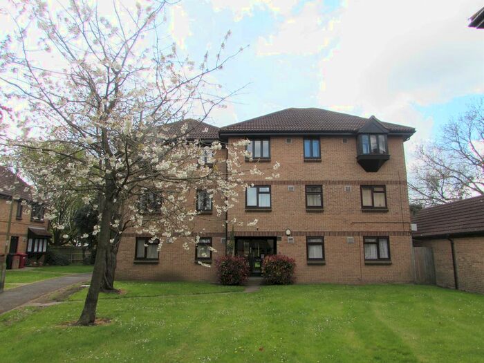 1 Bedroom Flat To Rent In Vicarage Way, Colnbrook, Slough SL3