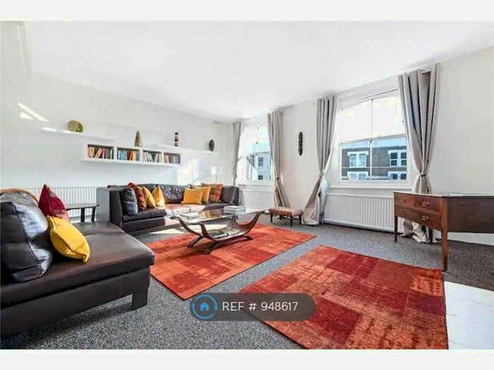 3 Bedroom Maisonette To Rent In London, London, W12
