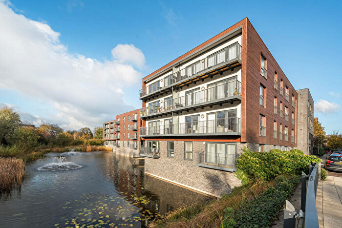 3 Bedroom Apartment For Sale In Howard Road, Stanmore, HA7