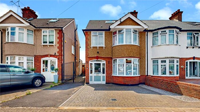 4 Bedroom End Of Terrace House For Sale In Tregenna Avenue, Harrow, HA2