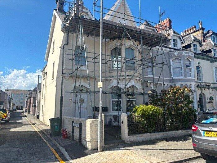 2 Bedroom Flat For Sale In Chapel Street, Llandudno, Conwy, LL30