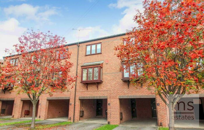 3 Bedroom Terraced House To Rent In Lenton Manor, Lenton, Nottingham, NG7