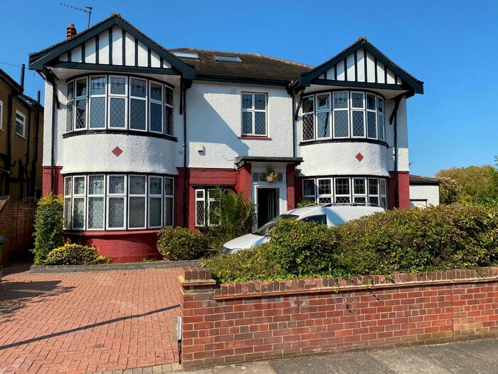 6 Bedroom Detached House To Rent In Old Park Ridings, London, N21