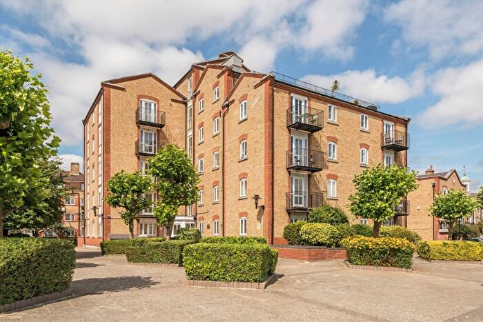 2 Bedroom Flat To Rent In Rotherhithe Street, Rotherhithe Street, SE16