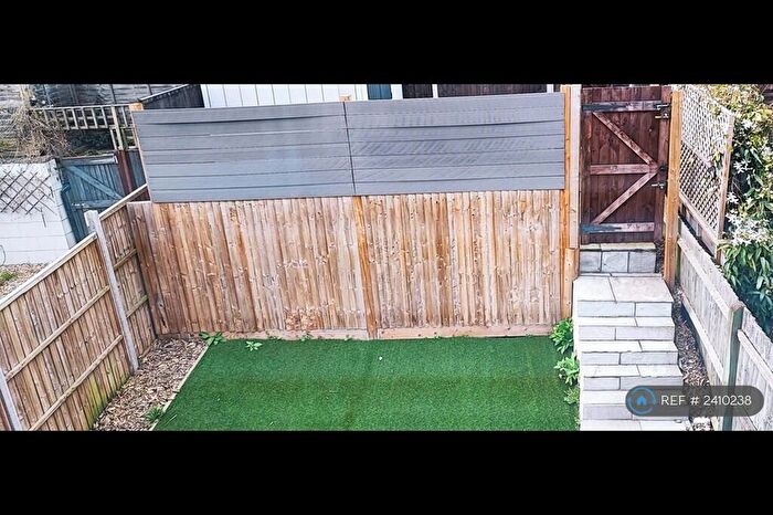 2 Bedroom Flat To Rent In Brighton Road, Purley, CR8
