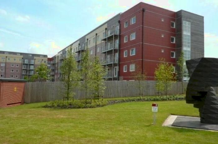 2 Bedroom Flat To Rent In Wharfside, Heritage Way, Wigan, WN3