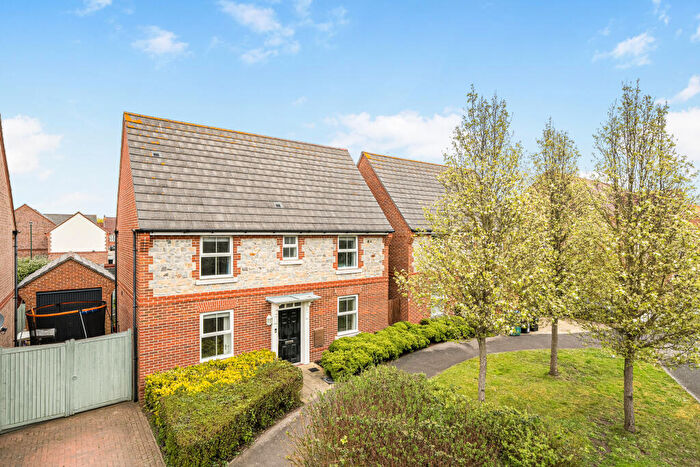 3 Bedroom House For Sale In Blackthorn Avenue, Bognor Regis, PO22