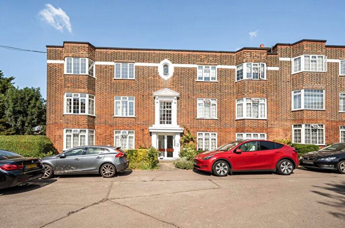 2 Bedroom Flat For Sale In Ballards Lane, Finchley Court, N3