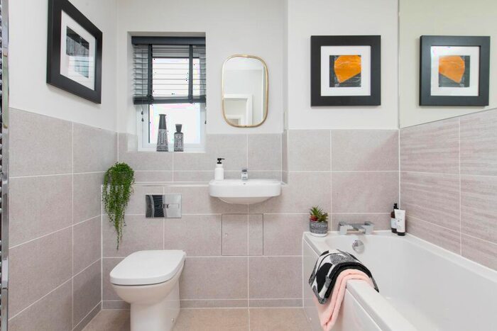 4 Bedroom Detached House For Sale In Manchester Road, Heywood, OL10