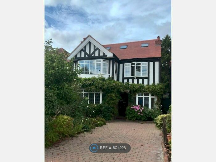 6 Bedroom Detached House To Rent In Popes Lane, London, W5