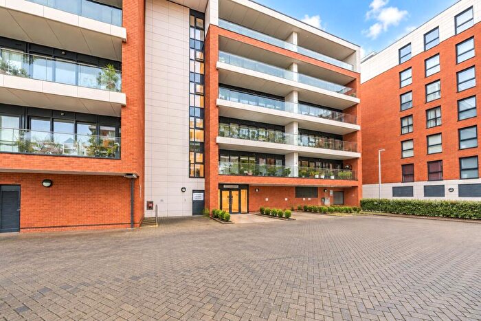 1 Bedroom Apartment For Sale In Kingman Way, Newbury, Berkshire, RG14