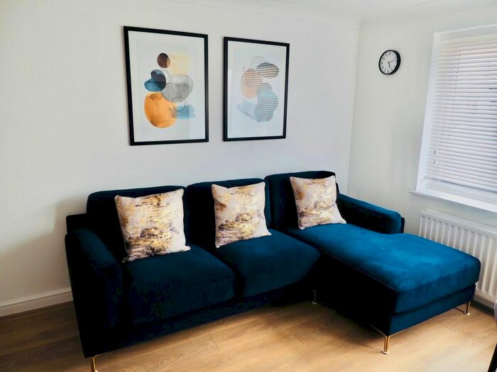 2 Bedroom Flat To Rent In Saint Margarets Court, Taunton, TA1