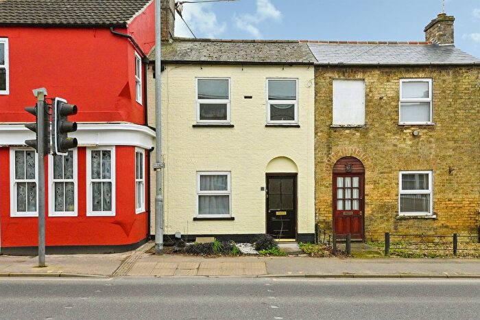 2 Bedroom Terraced House For Sale In Railway Road, Downham Market, PE38