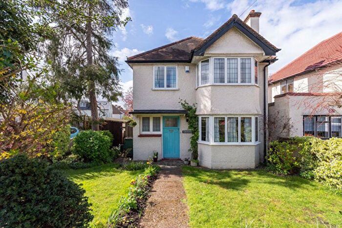 3 Bedroom Detached House For Sale In Sandy Lane South, Wallington, SM6