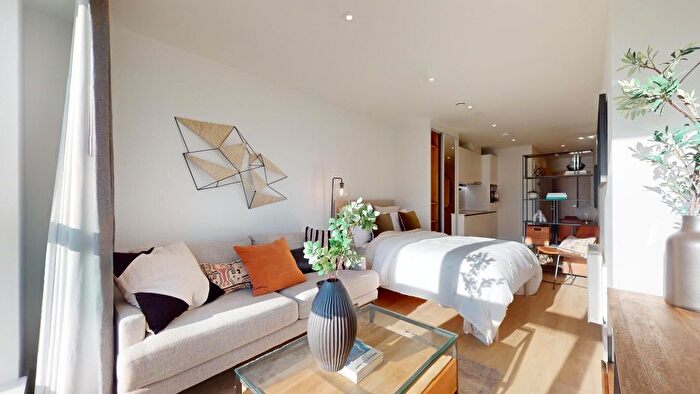 Studio To Rent In Beverley Way, New Malden, SW20