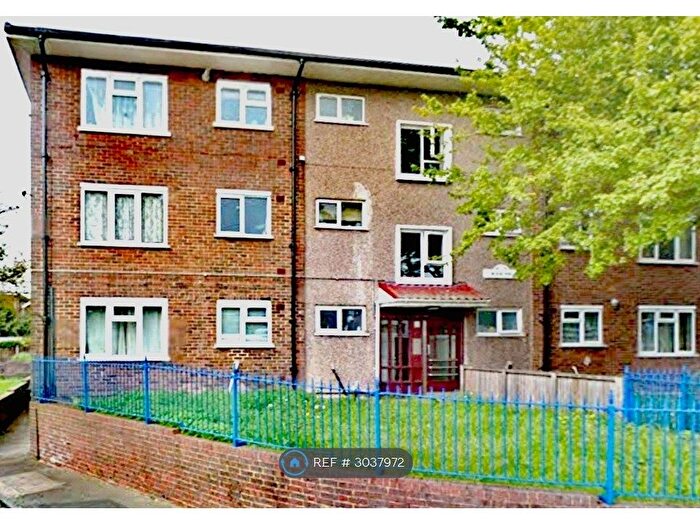 2 Bedroom Flat To Rent In Bligh Way, Rochester, ME2