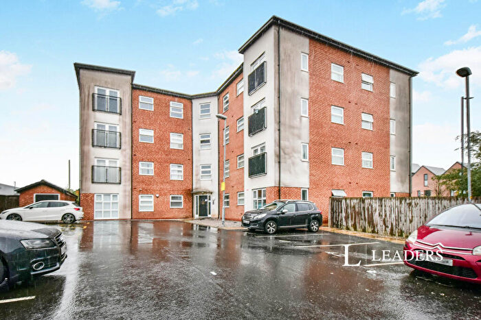 2 Bedroom Flat To Rent In Ivy Graham Close, Manchester, M40