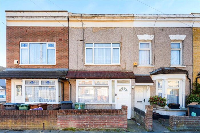 3 Bedroom Terraced House For Sale In Vansittart Road, Forest Gate, London, E7