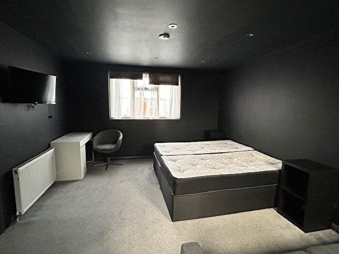 1 Bedroom Flat To Rent In Sherrick Green Road, Dollis Hill, NW10