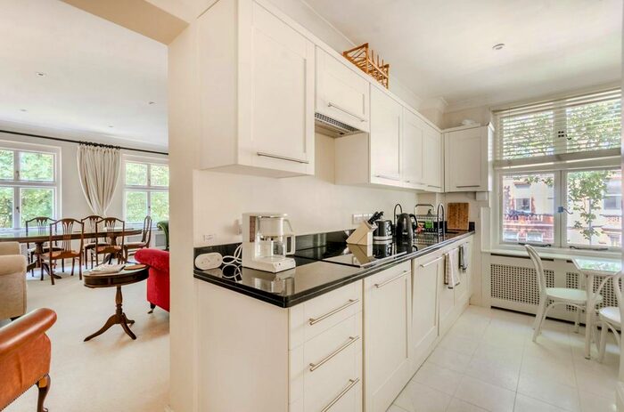 2 Bedroom Flat To Rent In Harrington Gardens, South Kensington, London, SW7