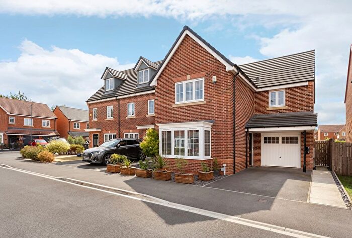 3 Bedroom Detached House For Sale In Sherwood Drive, Thorpe Willoughby, Selby, YO8