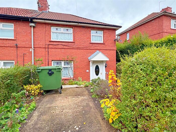 3 Bedroom Semi Detached House For Sale In Donegal Road, Bristol, BS4