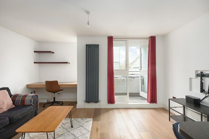 1 Bedroom Flat To Rent In Thomas More Street London, E1W
