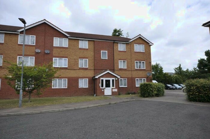 1 Bedroom Apartment To Rent In Coopers Close, Dagenham, RM10