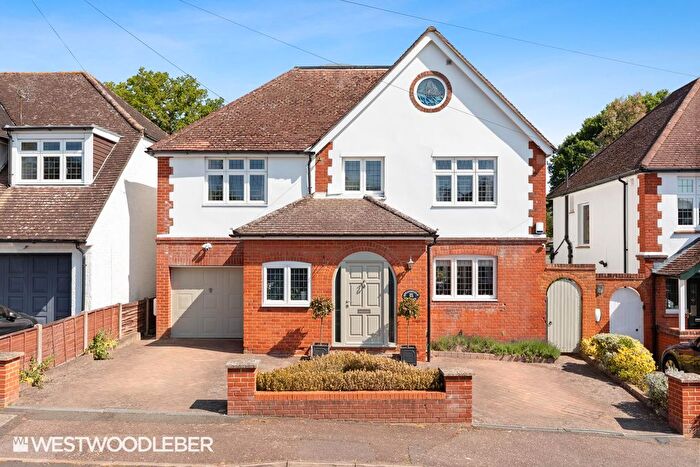 5 Bedroom Detached House For Sale In Springfields, Broxbourne, EN10