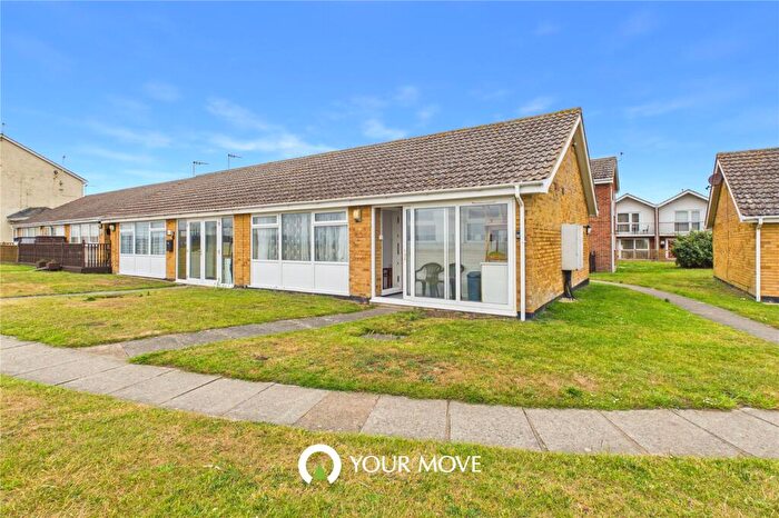 3 Bedroom Bungalow For Sale In Waterside Village, Lowestoft, Suffolk, NR32