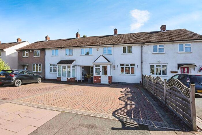 3 Bedroom Terraced House For Sale In East Meadway, Birmingham, B33