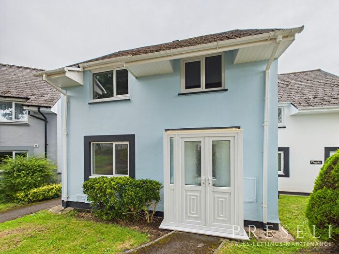 3 Bedroom Terraced House To Rent In Garfield Gardens, Coxhill, Narberth, SA67
