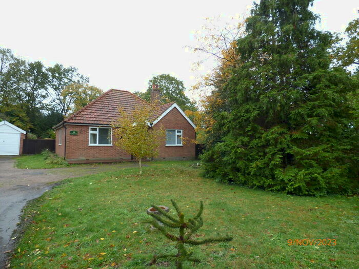 3 Bedroom Detached Bungalow To Rent In Yarmouth Road, Broome, Bungay, NR35