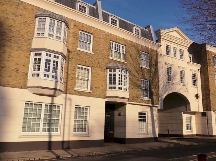 2 Bedroom Flat To Rent In West Street, Gravesend, DA11