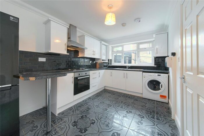 2 Bedroom Bungalow To Rent In Tancred Road, Harringay, London, N4