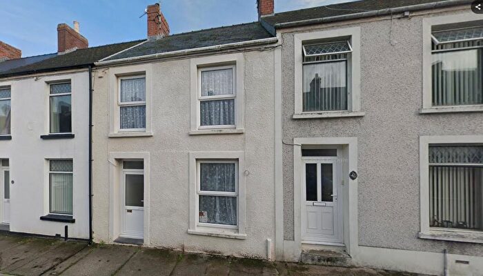 3 Bedroom Terraced House To Rent In Dewsland Street, Milford Haven, SA73