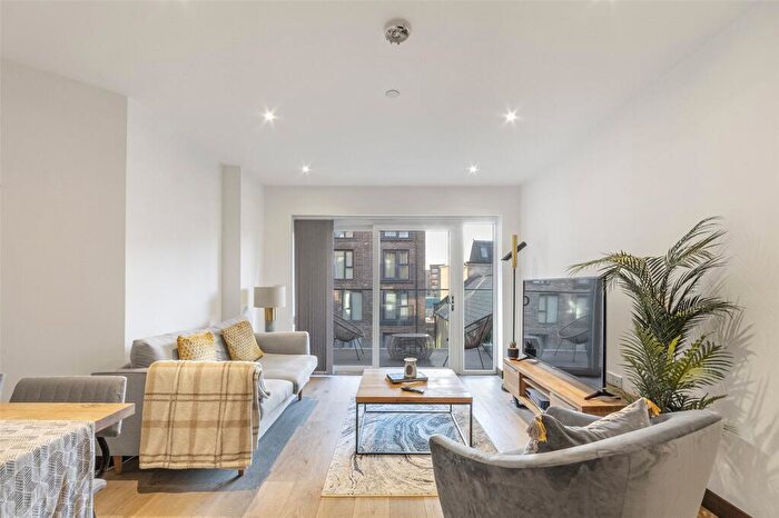 2 Bedroom Apartment To Rent In Sacrist Apartments -, Abbey Road, Barking, IG11