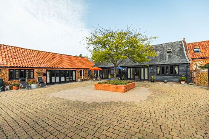 4 Bedroom Barn Conversion For Sale In Cliff Farm Barns, Old Hunstanton Road, Old Hunstanton, Hunstanton, PE36