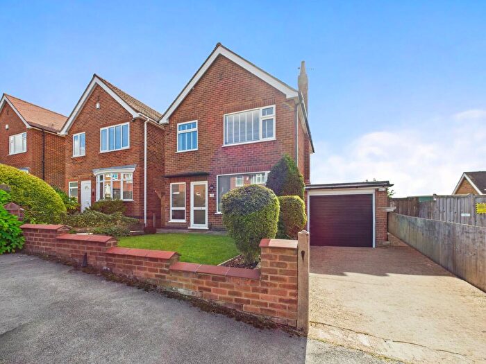 3 Bedroom Detached House For Sale In Mowbray Rise, Arnold, Nottingham, NG5