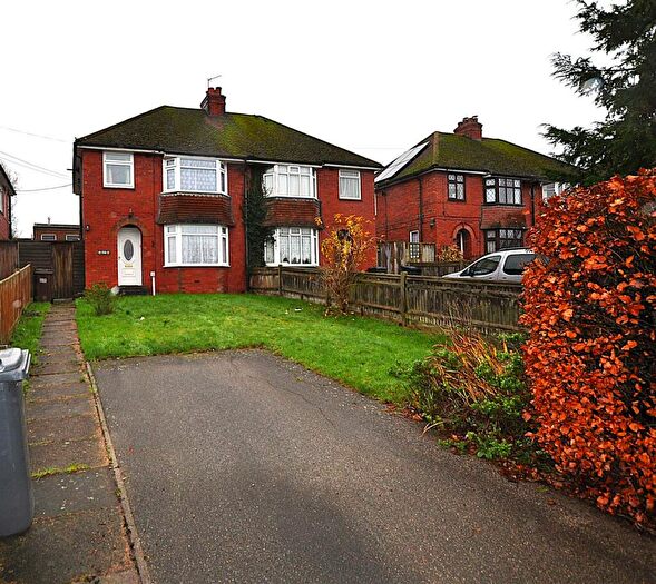 3 Bedroom Semi-Detached House To Rent In Station Road, Hailsham, BN27