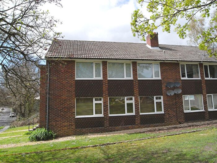 2 Bedroom Flat To Rent In Hiltingbury Road, Chandler's Ford, Eastleigh, SO53
