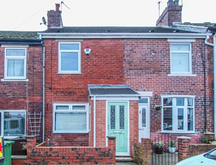2 Bedroom Terraced House To Rent In Carleton View, Pontefract, West Yorkshire, WF8