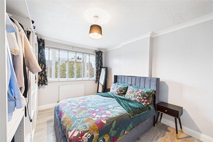 3 Bedroom Terraced House For Sale In Romsey Close, Blackwater, Camberley, Hampshire, GU17