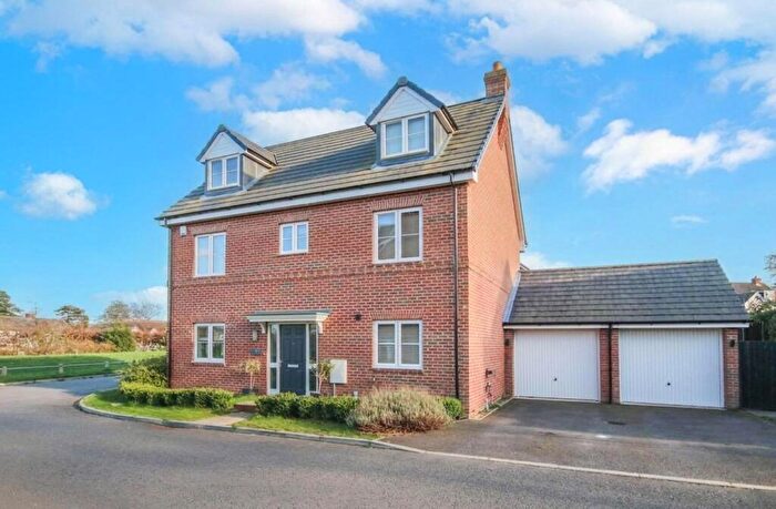 5 Bedroom Detached House For Sale In Anvil Way, Kennett, CB8