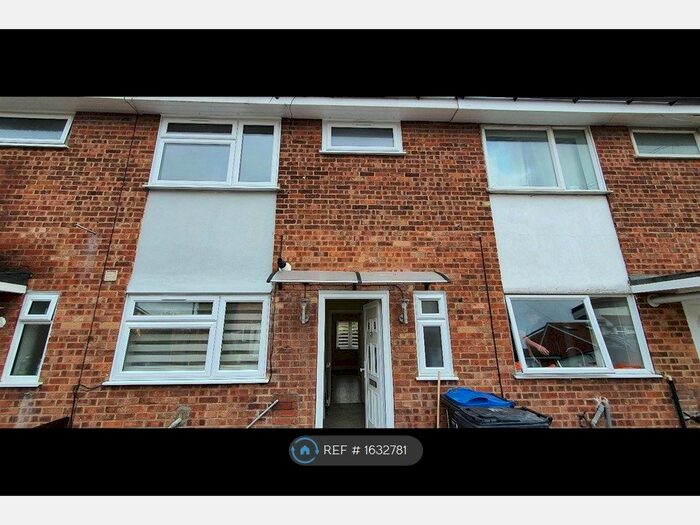 3 Bedroom Terraced House To Rent In Church Walk, London, SW16
