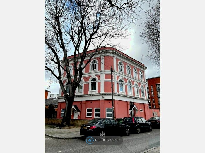 2 Bedroom Flat To Rent In Oldfield Grove, London, SE16