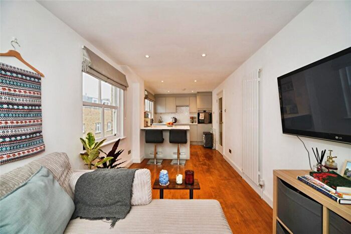 1 Bedroom Flat For Sale In Temple Street, Hackney, London, E2